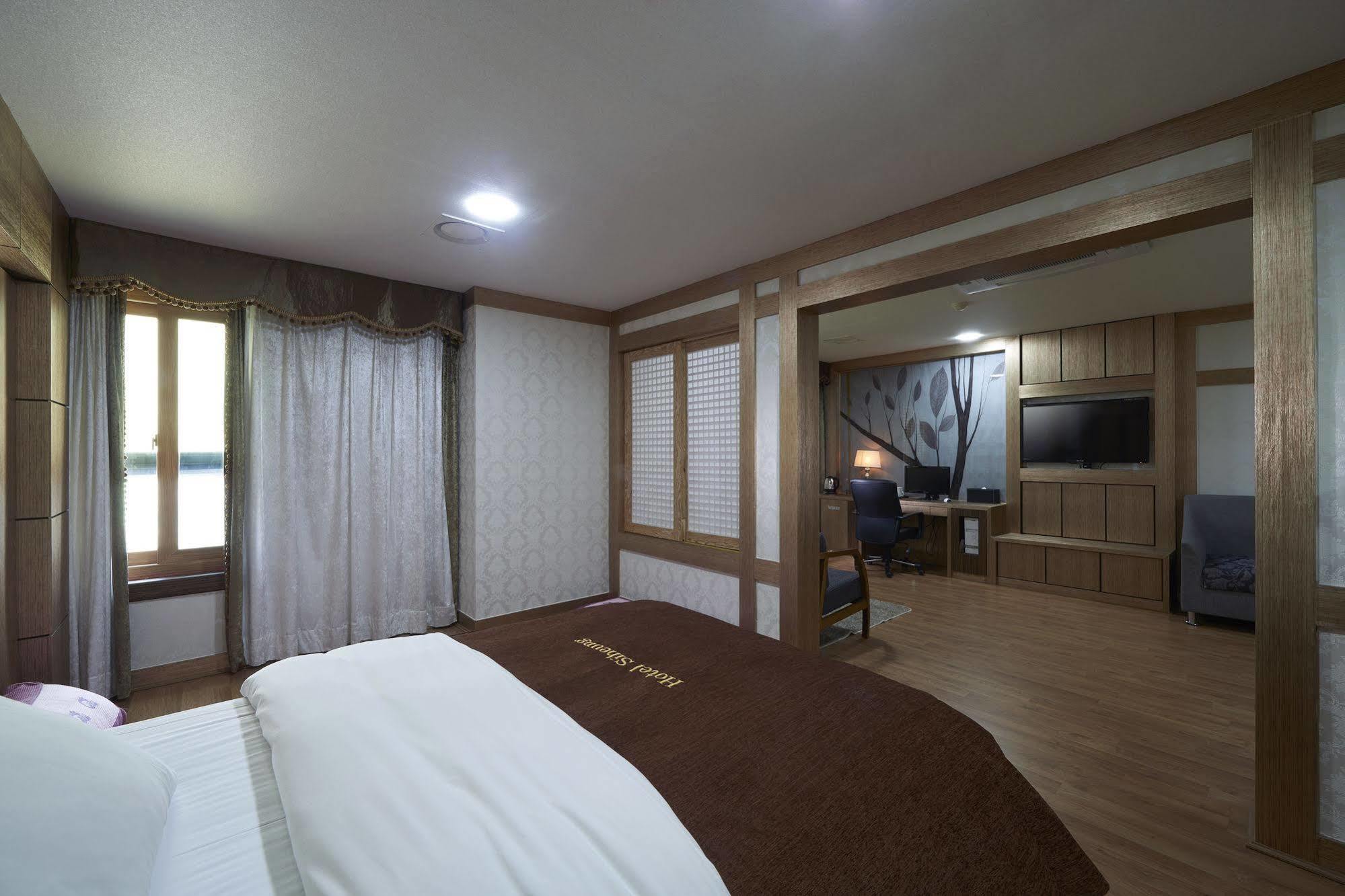 Benikea Premier Hotel Siheung Exteriör bild