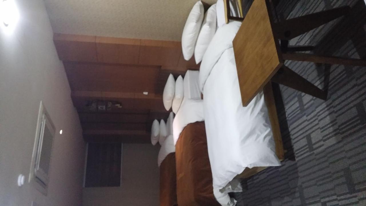 Benikea Premier Hotel Siheung Exteriör bild